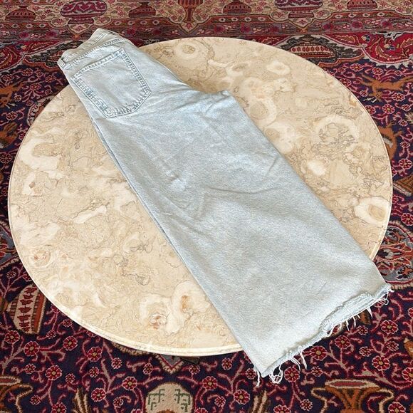 Zara High Waist Extra Wide Leg Frayed Hem Light Wash Jeans 32” - Picture 4 of 10